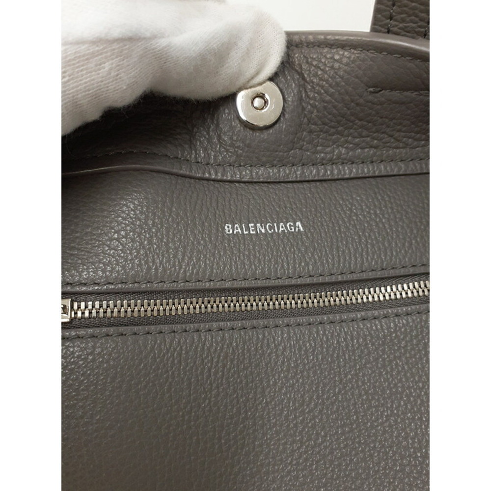 BALENCIAGA Everyday XS North South Shoulder Tote Bag - Picture 8 of 9